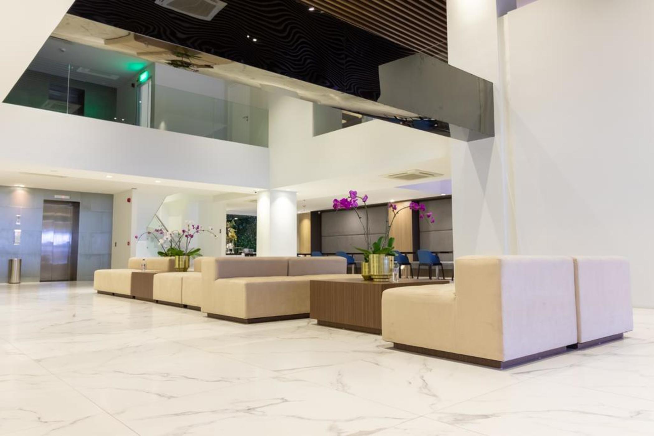 Ramada Encore By Wyndham Makati Makati City Exterior foto